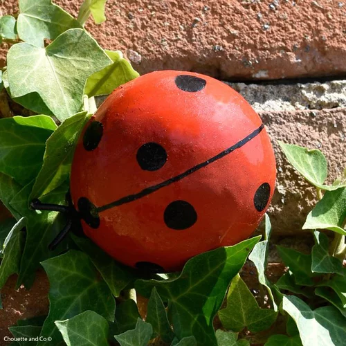 Coccinelle métal moyen modèle