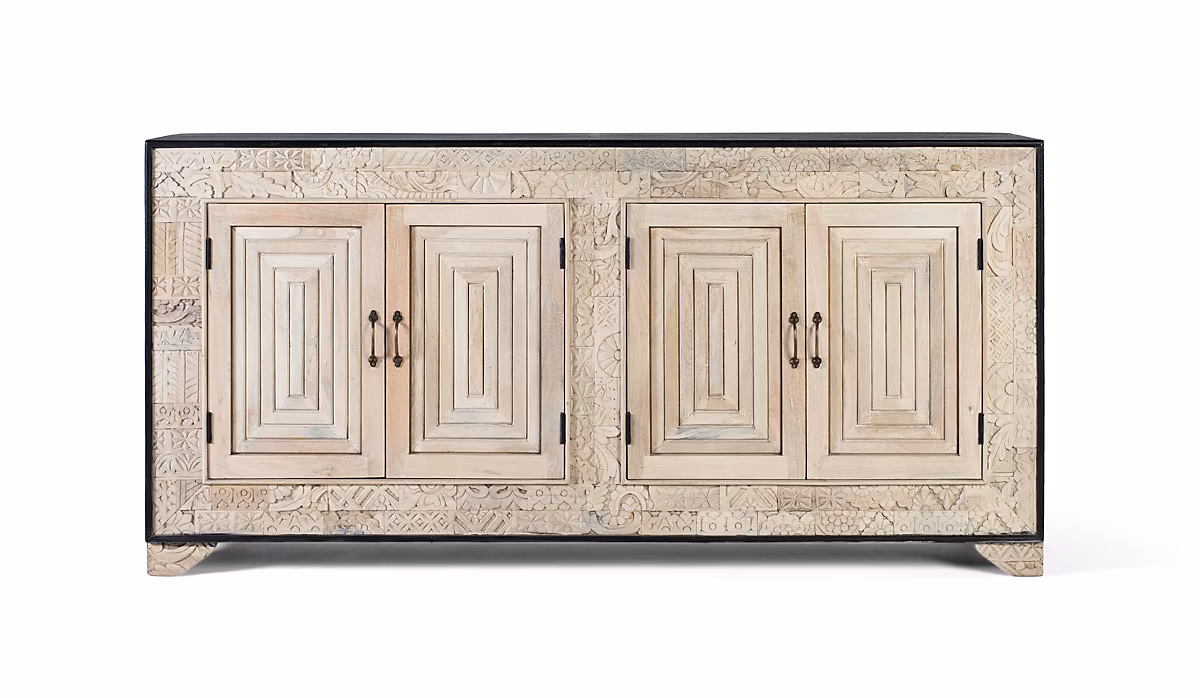 Meuble – Buffet à quatre portes et détails sculptés à la main 195 cm