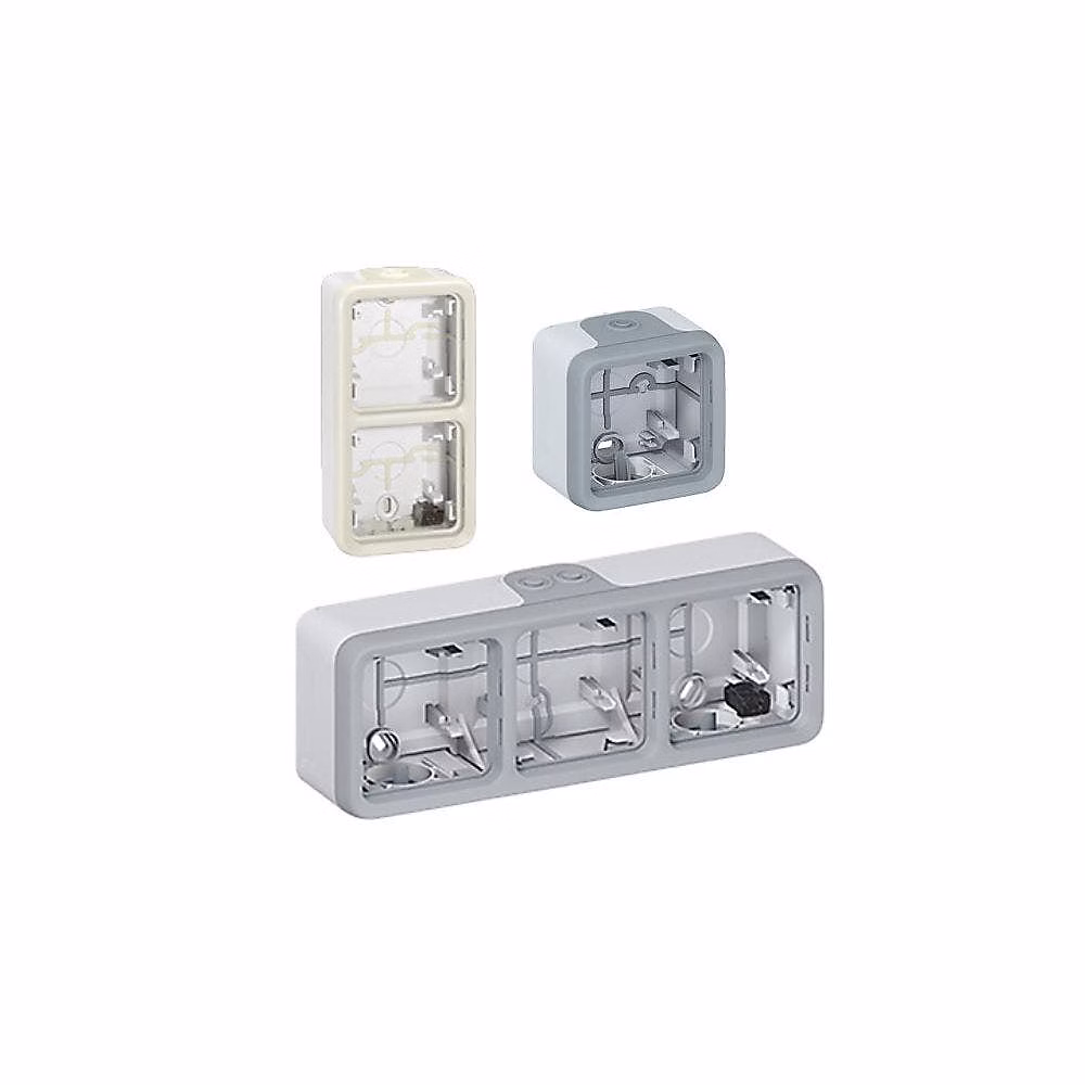 Boîtier étanche à embouts 3 postes verticaux composable | LEGRAND – 069679