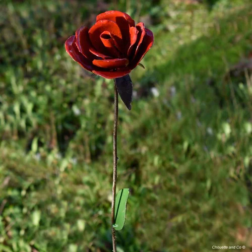 Tuteur Rose rouge