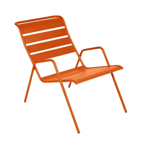Fauteuil bas Monceau coloris orange confite en acier Fermob - 52 x 78 x 72 cm