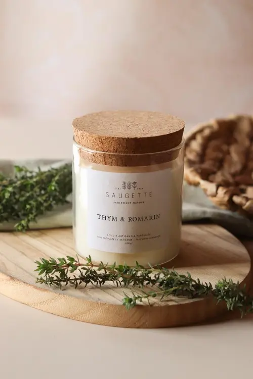 Bougie parfumée avec pochon Saugettes Les Essentielles senteur thym & romarin - 100 g