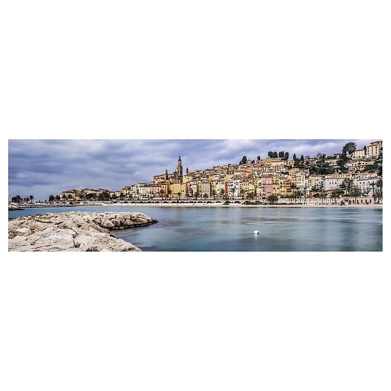 Brise vue imprimé MENTON – H.1.5 x L.5 m | 100% occultant | Made in France par Scenolia + kit de fixation offert